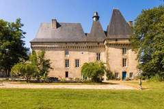 Exklusive Unterkunft, Schloss - Appartement du Chateau - Schloss in Chalais (4 Personen)
