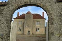 Ferienhaus - Le Vieux Château - Landhaus in Moussy (8 Personen)