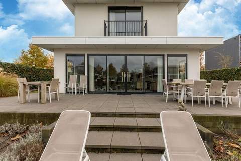Villa Luxury Harderwijk 243 - Villa in Zeewolde (10 Personen)
