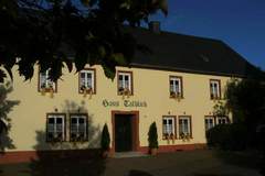 Ferienwohnung - Schwalbennest - Ferienunterkunft in Morbach-Riedenburg (2 Personen)