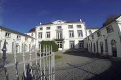 Ferienhaus - Château St-Jean - Landhaus in Mettet (60 Personen)