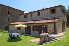 Ferienhaus - Rosa Cremisi - Ferienunterkunft in Apecchio (7 Personen)