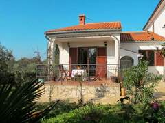 Ferienhaus - Ferienhaus Ema
