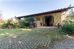Ferienhaus - Il Leccio e Le Rose - Ferienunterkunft in Arezzo (4 Personen)