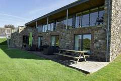 Ferienhaus - Les Prairies - Ferienunterkunft in Stoumont (9 Personen)