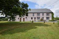 Ferienhaus - La Ferme de Lavaux - Ferienunterkunft in Leglise (22 Personen)
