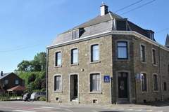 Ferienhaus - Stone Lodge - Ferienunterkunft in Bastogne (8 Personen)
