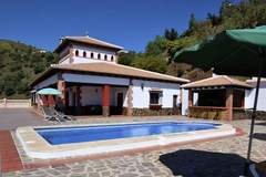 Ferienhaus, Exklusive Unterkunft - Villa Alejandro - Ferienunterkunft in Sayalonga (10 Personen)