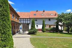 Ferienwohnung - Am Ferienbauernhof - FW 6 - Ferienunterkunft in Bad Wildungen (6 Personen)