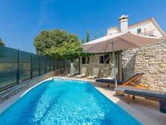 Ferienhaus - Ferienhaus Villa Lancin