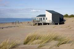 Ferienhaus - Vakantiepark Beach Resort 6 - Ferienunterkunft in Kamperland (6 Personen)