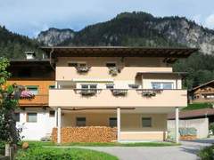 Ferienwohnung - Ferienwohnung Holaus