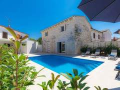 Ferienhaus - Ferienhaus Villa Karmen