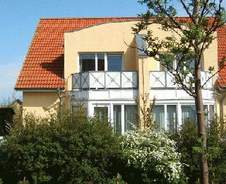 Ferienhaus, Ferienwohnung - * GerÃ¤umige 3-Zi-FeWo im Ostseebad KÃœHLUNGSBORN *