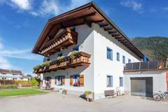Ferienwohnung - Haus Bergwald TOP 6 - Ferienunterkunft in Bichlbach (5 Personen)