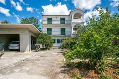 Ferienwohnung - Apartman Kata Brodarica - Ferienunterkunft in Sibenik (6 Personen)
