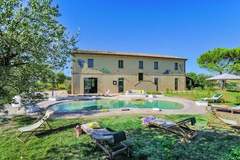 Ferienhaus, Exklusive Unterkunft - Villa Fiorini - Villa in Barchi (10 Personen)