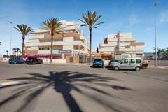 Ferienwohnung - Lovely Apartment with swimming pool - Appartement in Roquetas de Mar (4 Personen)