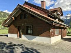 Ferienwohnung - Ferienwohnung Lischenhaus 2 - Wohnung Flösch