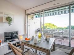 Ferienwohnung - Ferienwohnung Le Quai aux Fleurs