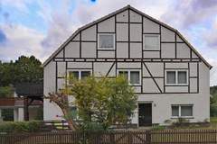 Ferienwohnung - Am Weiher - Ferienunterkunft in Marsberg (5 Personen)