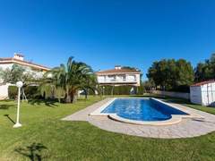 Ferienwohnung - Ferienwohnung Residencial Eurosol de los Monteros