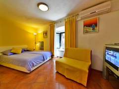 Ferienwohnung - Ferienwohnung Lovrano