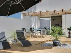 Ferienwohnung - Ferienwohnung Les Patios de Flore