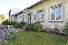 Ferienwohnung - Landhauswohnung an der Ostsee mit Garten - Ferienunterkunft in Kröpelin OT Boldenshagen (4 Personen)