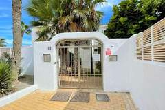 Ferienhaus - Los Kiwis 1ª línea de playa - Ferienunterkunft in Roquetas de Mar (6 Personen)
