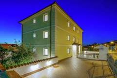 Ferienwohnung - Marija Privatno 3 - Ferienunterkunft in Crikvenica (4 Personen)