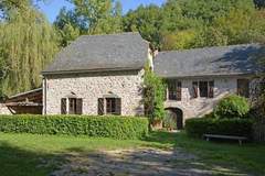 Ferienhaus - Moulin rivière et piscine - Ferienunterkunft in Brandonnet (6 Personen)