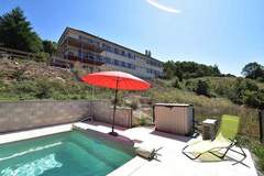 Ferienhaus - Apt 5 pers piscine partagée -  Jessica - Ferienunterkunft in Cuzy (5 Personen)