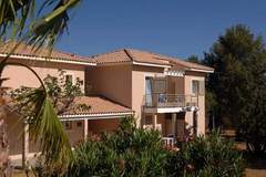Ferienwohnung - Residence Les Océanides 1 - Ferienunterkunft in La Londe-les-Maures (2 Personen)