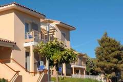Ferienwohnung - Residence Les Océanides 2 - Ferienunterkunft in La Londe-les-Maures (4 Personen)