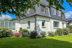 Ferienhaus - Zum Sorpetal - Ferienunterkunft in Winterberg (12 Personen)