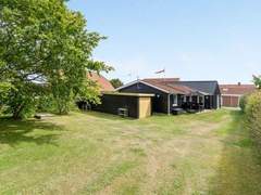 Ferienhaus - Ferienhaus Fredrikke - all inclusive - 50m from the sea in NE Jutland