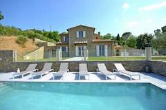 Ferienhaus - Villa Chiara - Ferienunterkunft in Cortona (8 Personen)