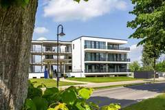Ferienwohnung - Apartments im MAREMÜRITZ Yachthafen Resort & Spa / Anker Penthouse Suite 2 Personen und 2 Kinder 3-15 Jahre - Ferienunterkunft in Waren (Müritz) (4 Personen)