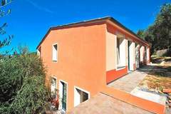 Ferienwohnung - Apartments Borgo Verde, Imperia-B5 superior - Appartement in Imperia (5 Personen)