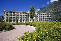 Ferienwohnung - Residence Porto Letizia Porlezza - PSMP2 Palace-Studio 2 pax Mountain View Plus - 8200 - Ferienunterkunft in Porlezza (2 Personen)