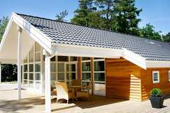 Ferienhaus - Ferienunterkunft in Aakirkeby (10 Personen)