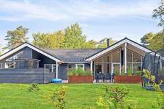Ferienhaus - Ferienunterkunft in Væggerløse (14 Personen)
