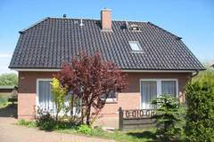 Ferienhaus - Ostsee-Haus Windland auf der Insel - Ferienunterkunft in Dranske (7 Personen)