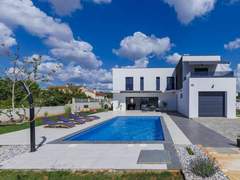Ferienhaus, Exklusive Unterkunft - Ferienhaus, Villa Black&White