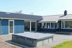 Ferienhaus - Ferienunterkunft in Hadsund (12 Personen)