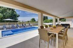 Ferienhaus - Villa Lu - Ferienunterkunft in Marcana (8 Personen)