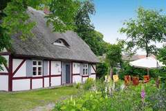 Ferienwohnung - Ferienwohnung Dycke Haus in Zudar-Whg im OG 4 P - Ferienunterkunft in Zudar (4 Personen)
