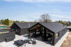Ferienhaus - Ferienunterkunft in Dronningmølle (14 Personen)