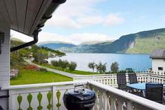 Ferienhaus - Ferienunterkunft in Utvik (4 Personen)